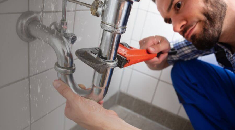 Expert burst pipe repair services in Gays Creek, KY